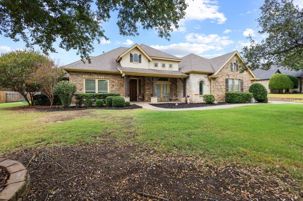 1666 Plum Creek Drive, Midlothian, TX 76065