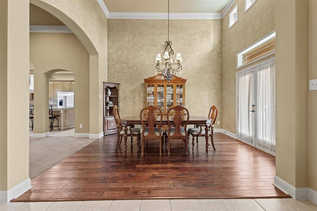 1666 Plum Creek Drive, Midlothian, TX 76065