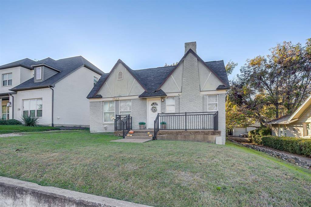 2544 S University Drive, Fort Worth, TX 76109