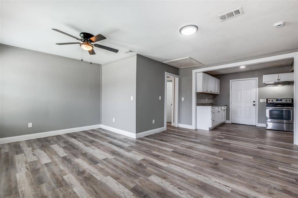 3111 Arizona Avenue, Dallas, TX 75216