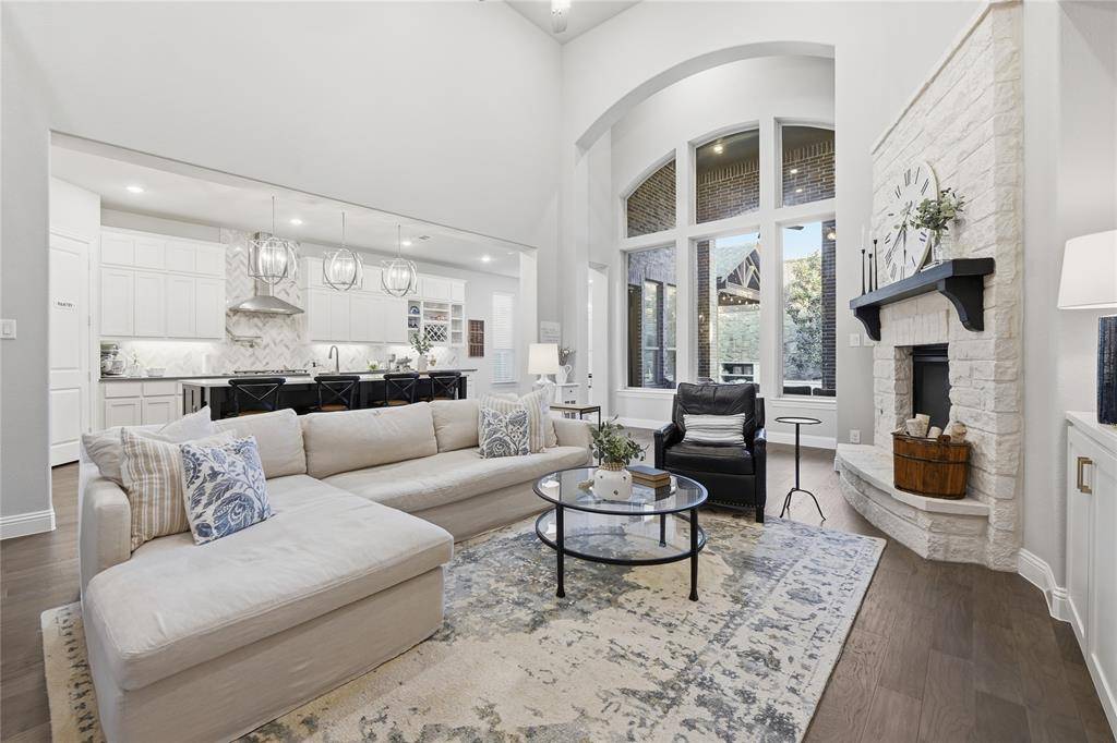 1036 Cabinside Drive, Roanoke, TX 76262