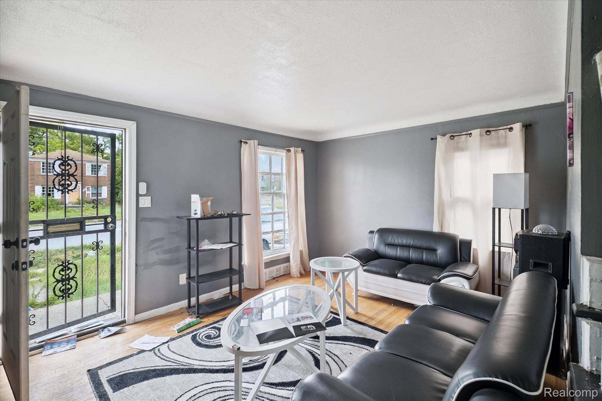 19389 HOOVER ST, Detroit, MI 48205