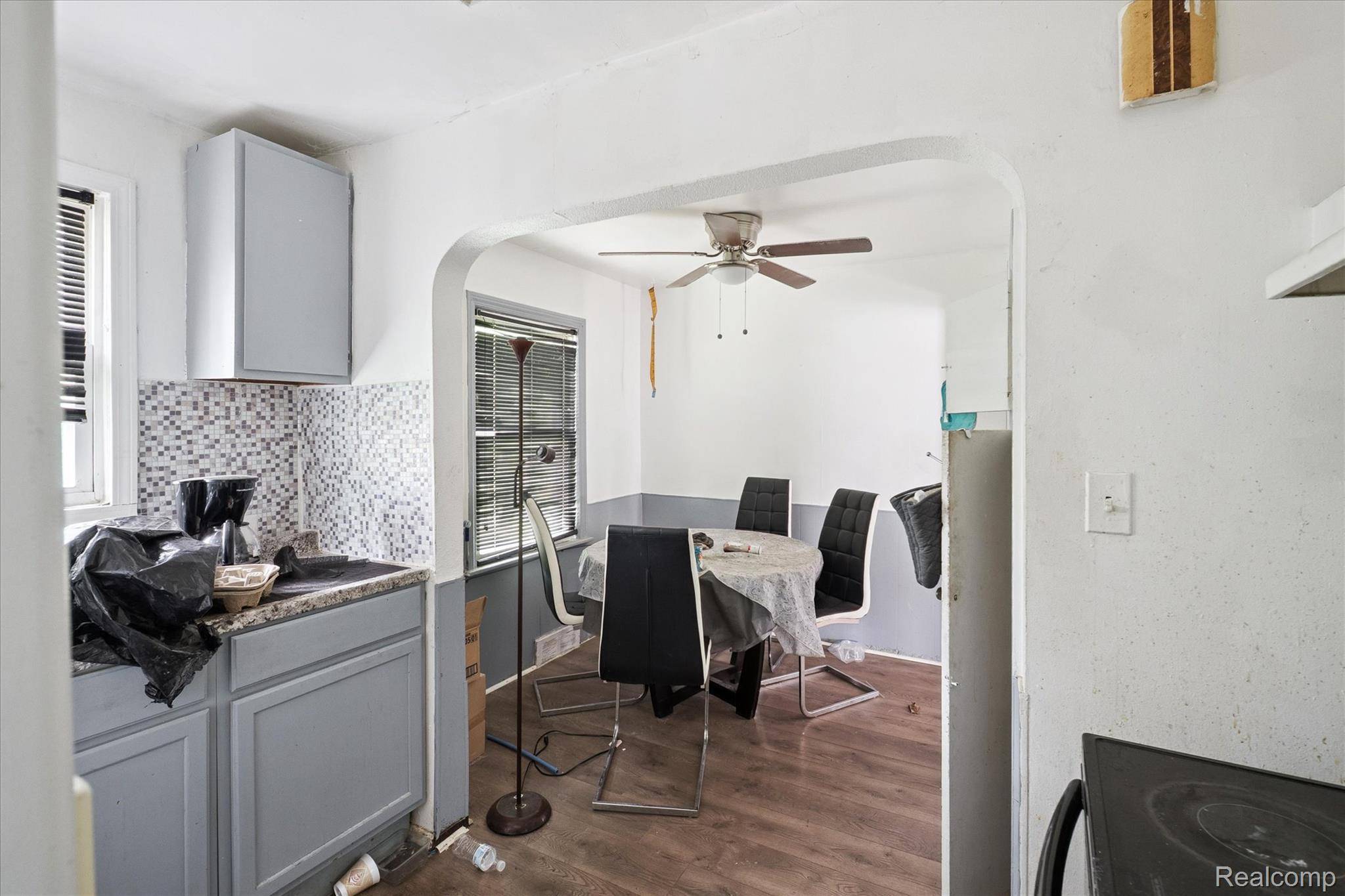 19389 HOOVER ST, Detroit, MI 48205