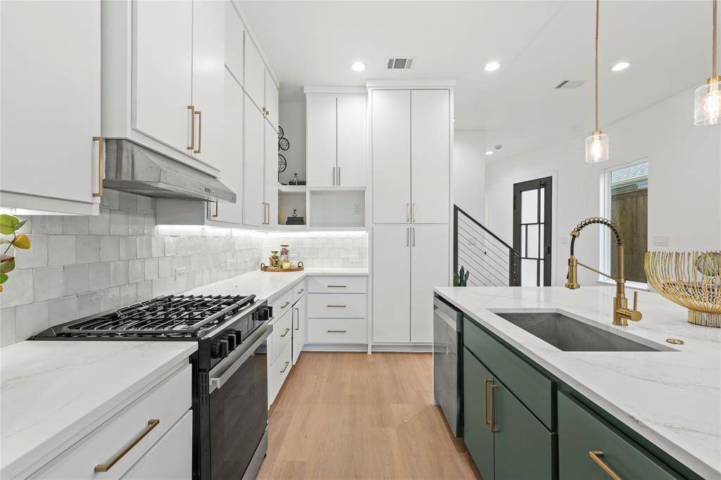 219 S Henderson Avenue, Dallas, TX 75214