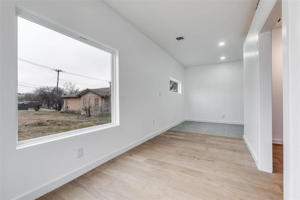 1739 Marfa Avenue, Dallas, TX 75216