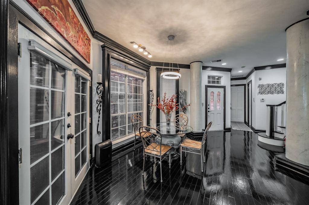 619 Lochngreen Trail, Arlington, TX 76012