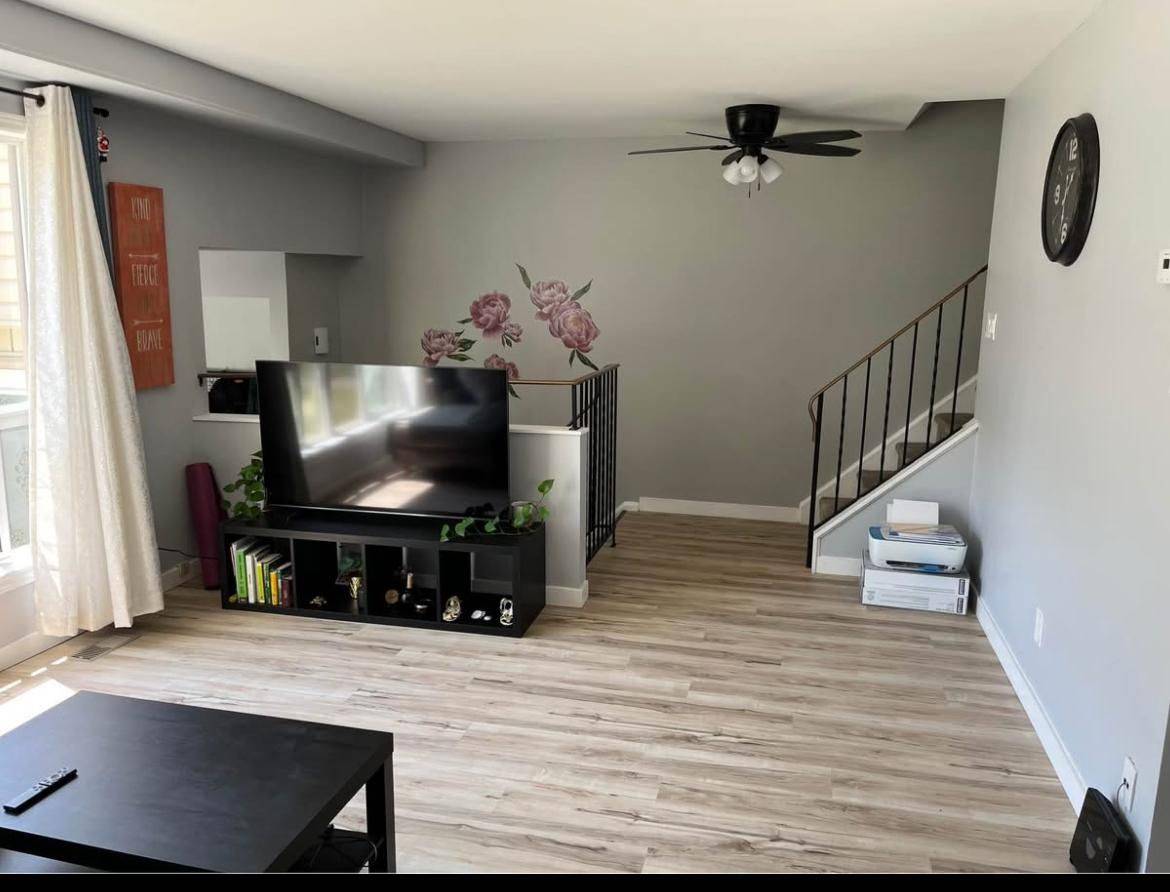 20 A Sonnet Crescent CRES #135, Bells Corners And South To Fallowfield, ON K2H 8W7