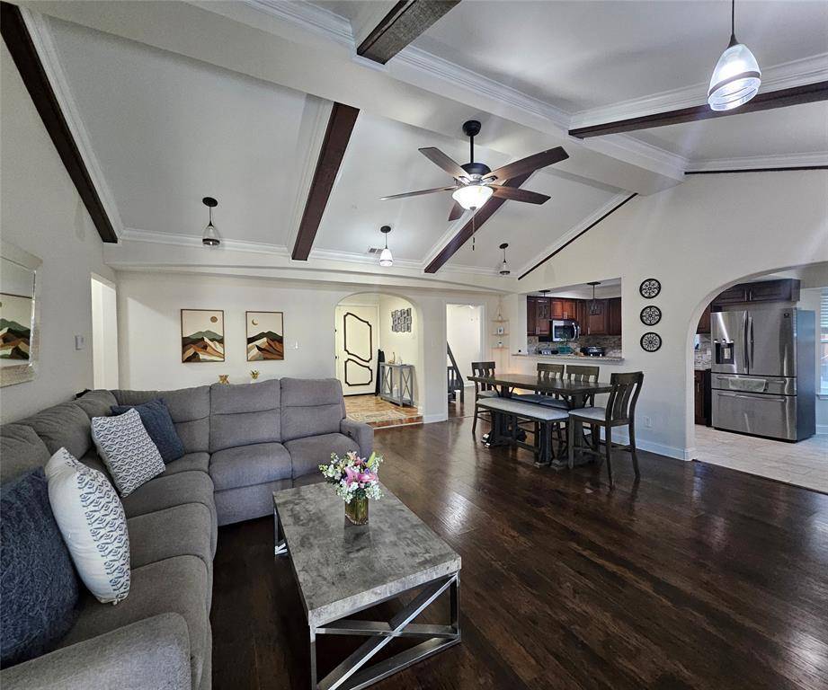 4726 Snow Drive, Mesquite, TX 75150