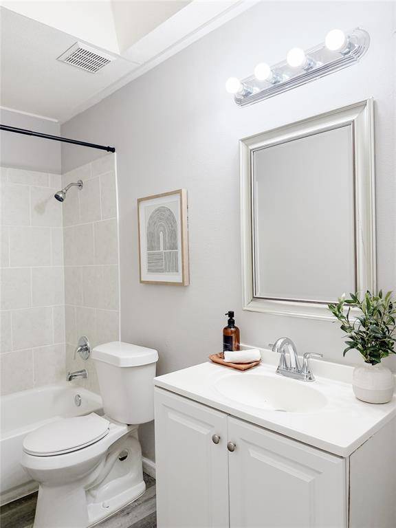 600 Benedict Lane, Arlington, TX 76002