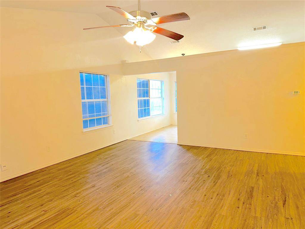 769 Windridge Lane, Burleson, TX 76028