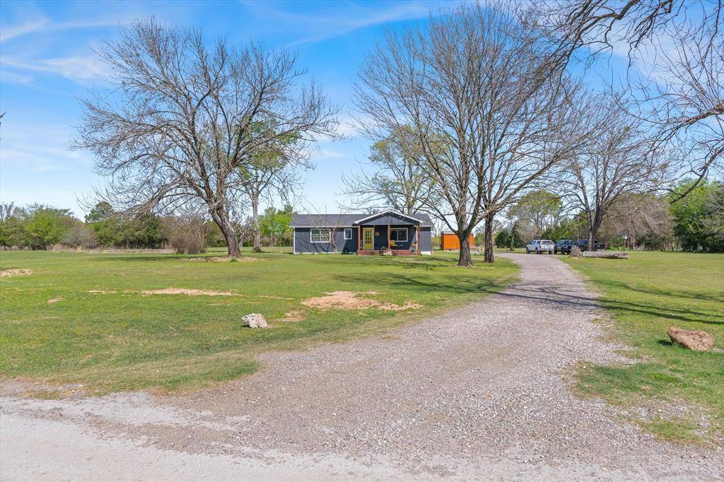 2610 Vz County Road 3105, Edgewood, TX 75117