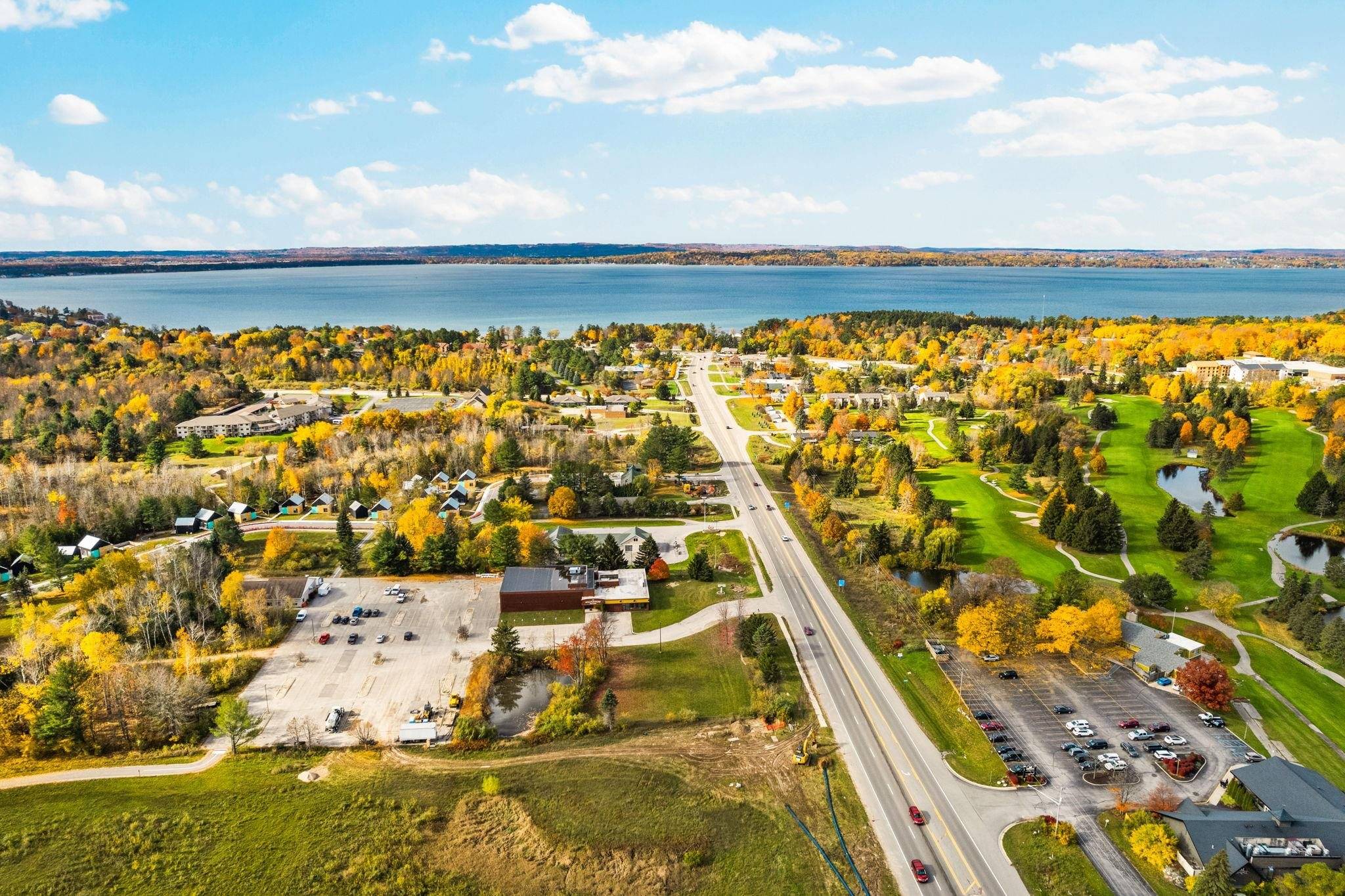 5961 E Oslo ST, Acme Twp, MI 49690