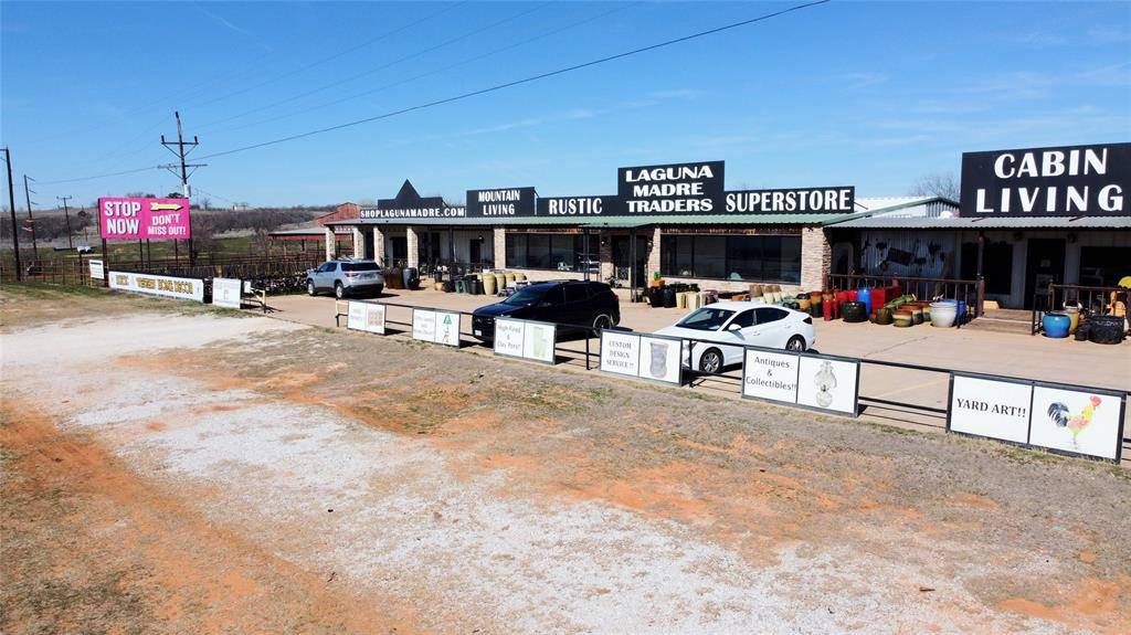 3916 US HWY 287 N, Henrietta, TX 76365