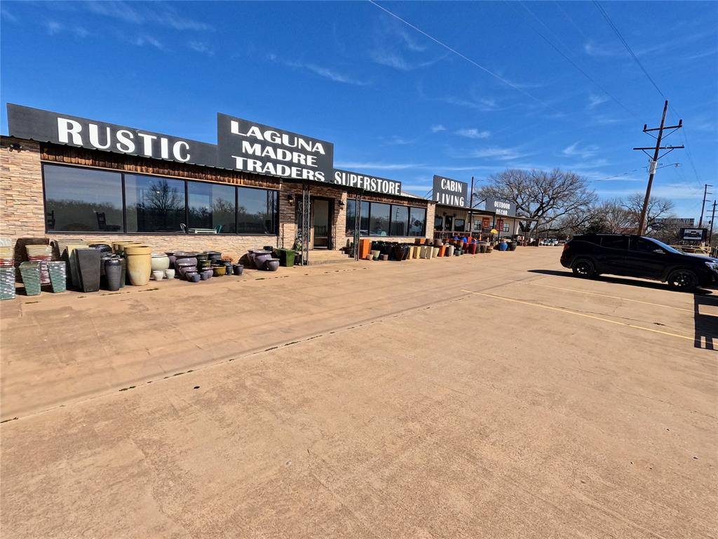 3916 US HWY 287 N, Henrietta, TX 76365