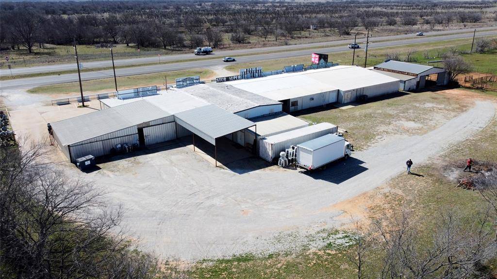 3916 US HWY 287 N, Henrietta, TX 76365