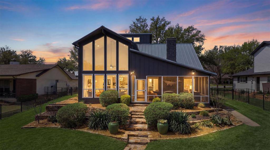 519 Kiowa Drive W, Lake Kiowa, TX 76240