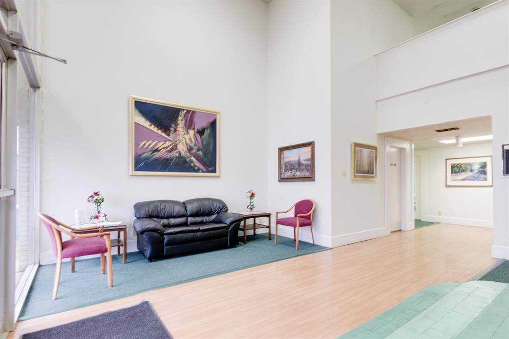 3610 W Pioneer Parkway #203, Pantego, TX 76013