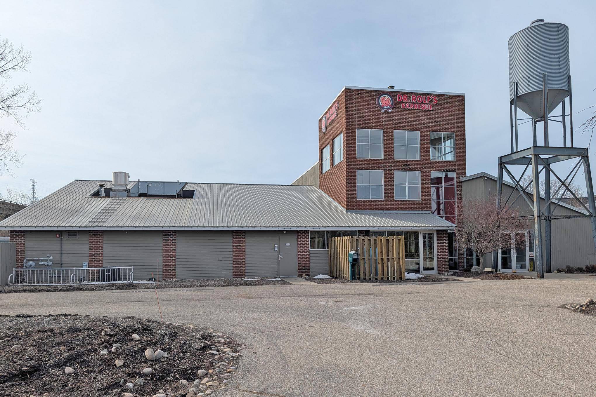 971 W Savidge ST, Spring Lake Vllg, MI 49456