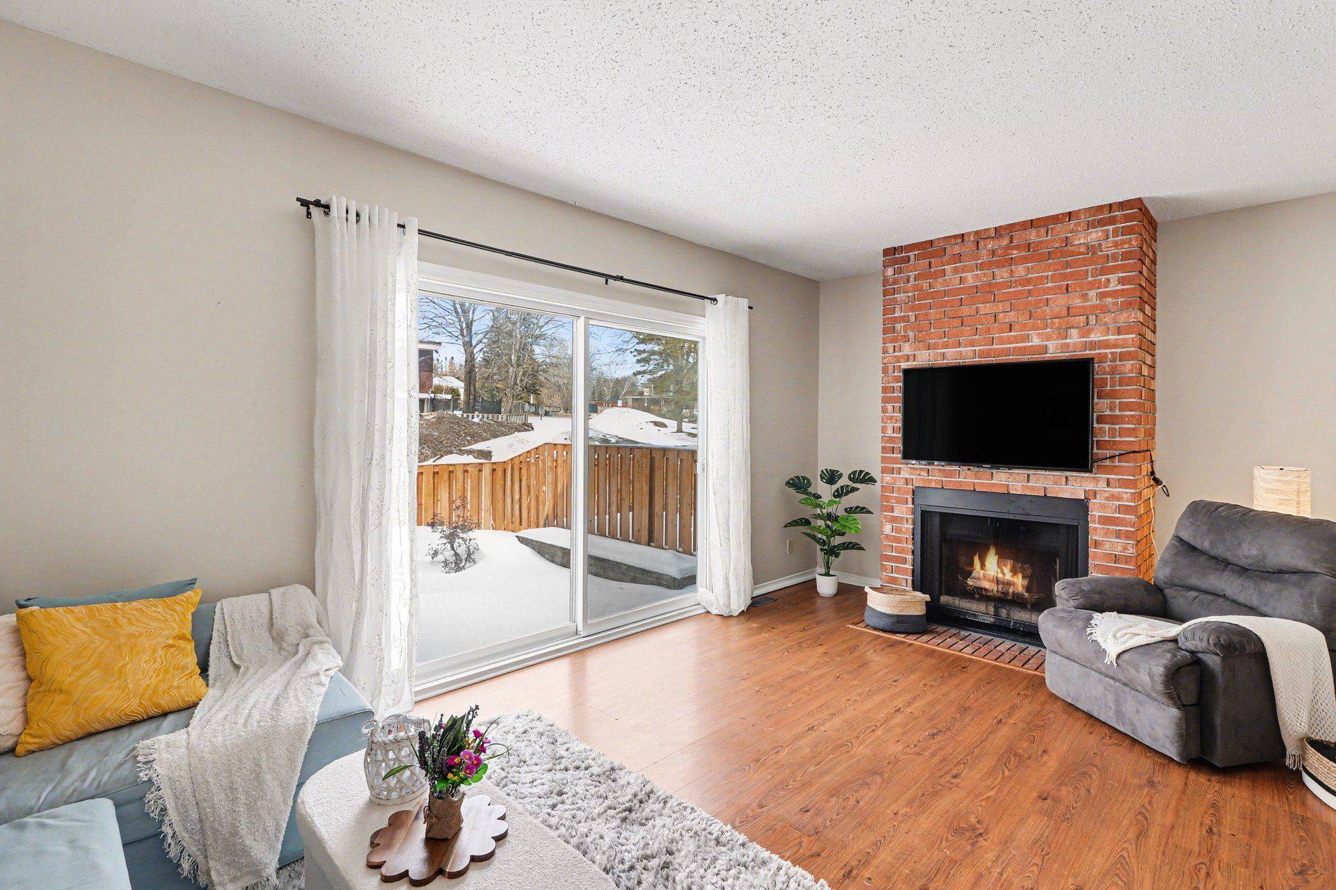 1120 Chimney Hill WAY, Beacon Hill North - South And Area, ON K1J 8Z6