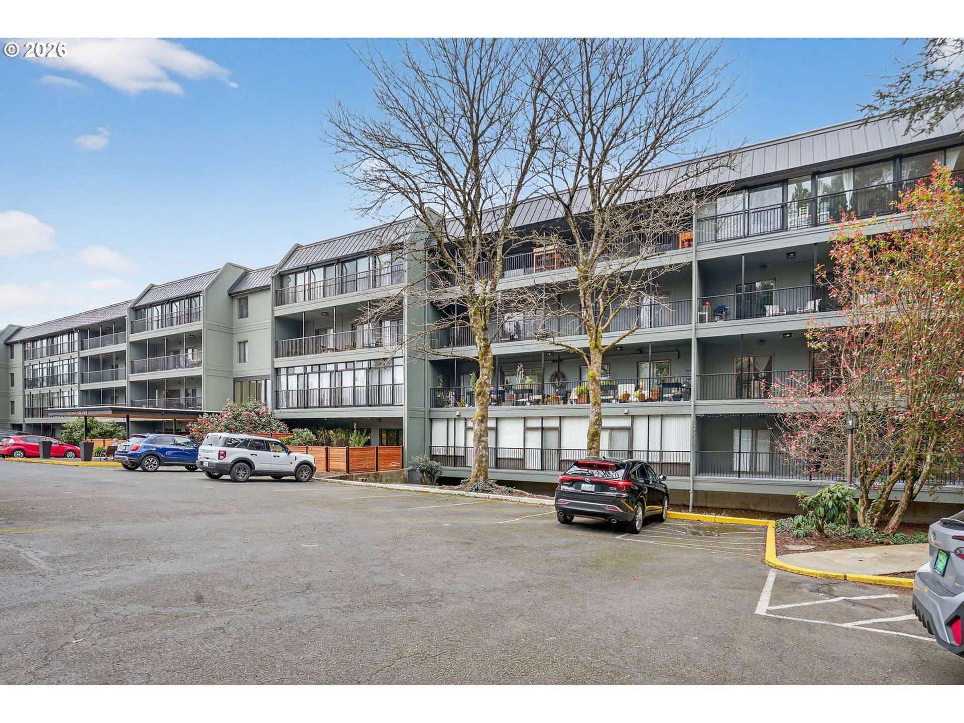 45 EAGLE CREST DR #315, Lake Oswego, OR 97035