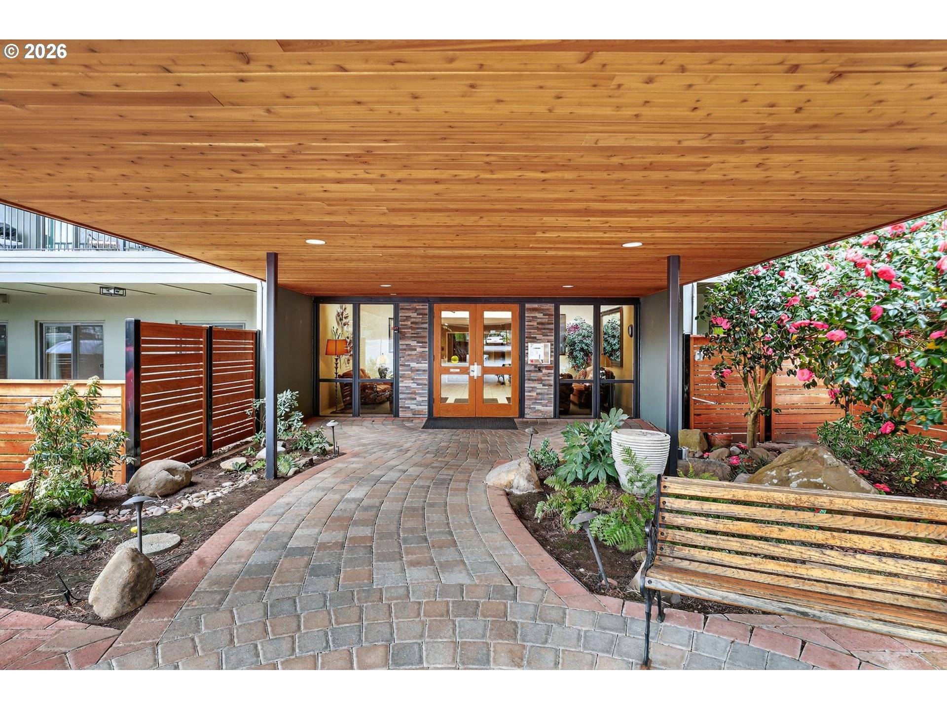 45 EAGLE CREST DR #315, Lake Oswego, OR 97035