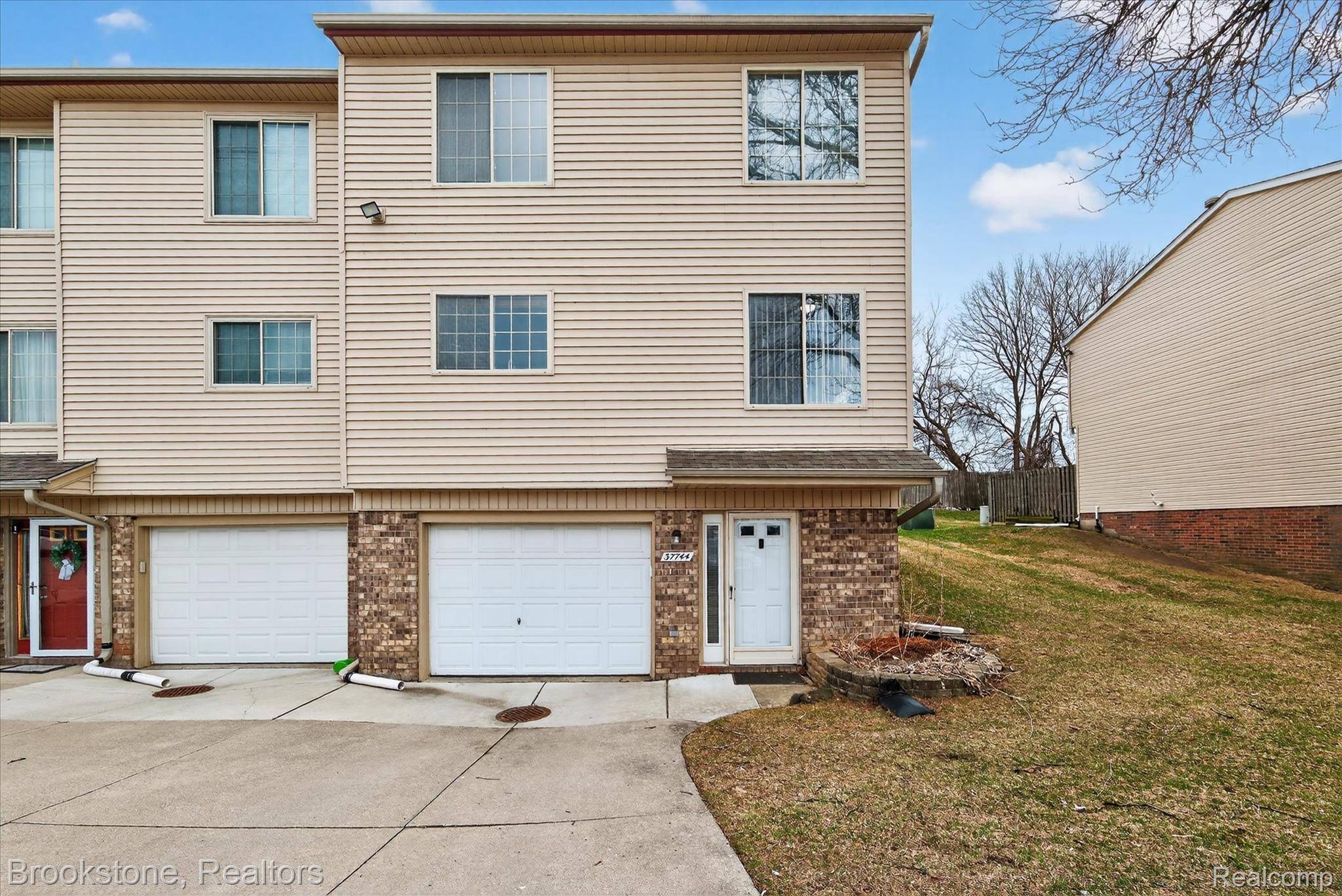 37744 Charter Oaks BLVD #397, Clinton Charter Township, MI 48036