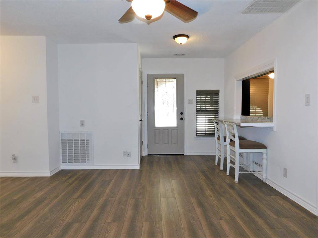 2039 Britt Drive #Apartment B, Argyle, TX 76226