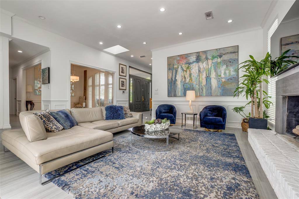 7220 Lavendale Circle, Dallas, TX 75230