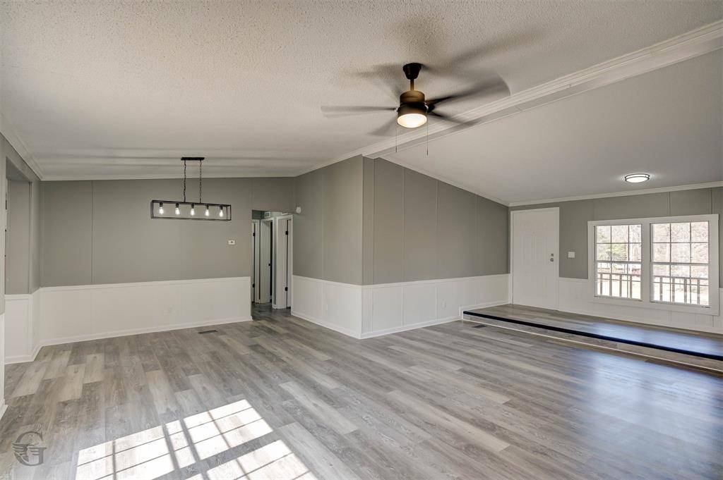 9355 Blanchard Latex Road, Mooringsport, LA 71060