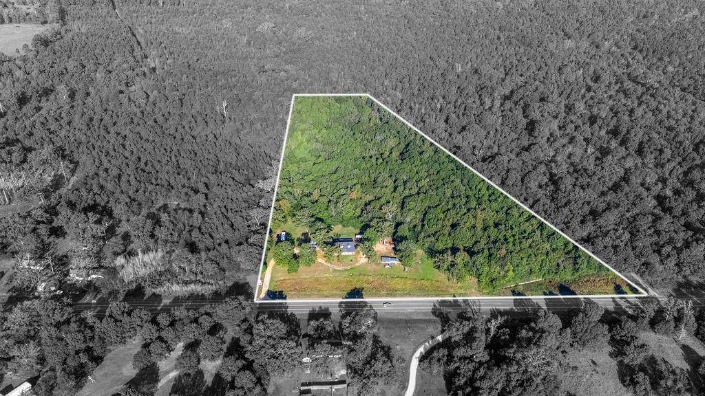 5215 State Highway 7 E, Center, TX 75935