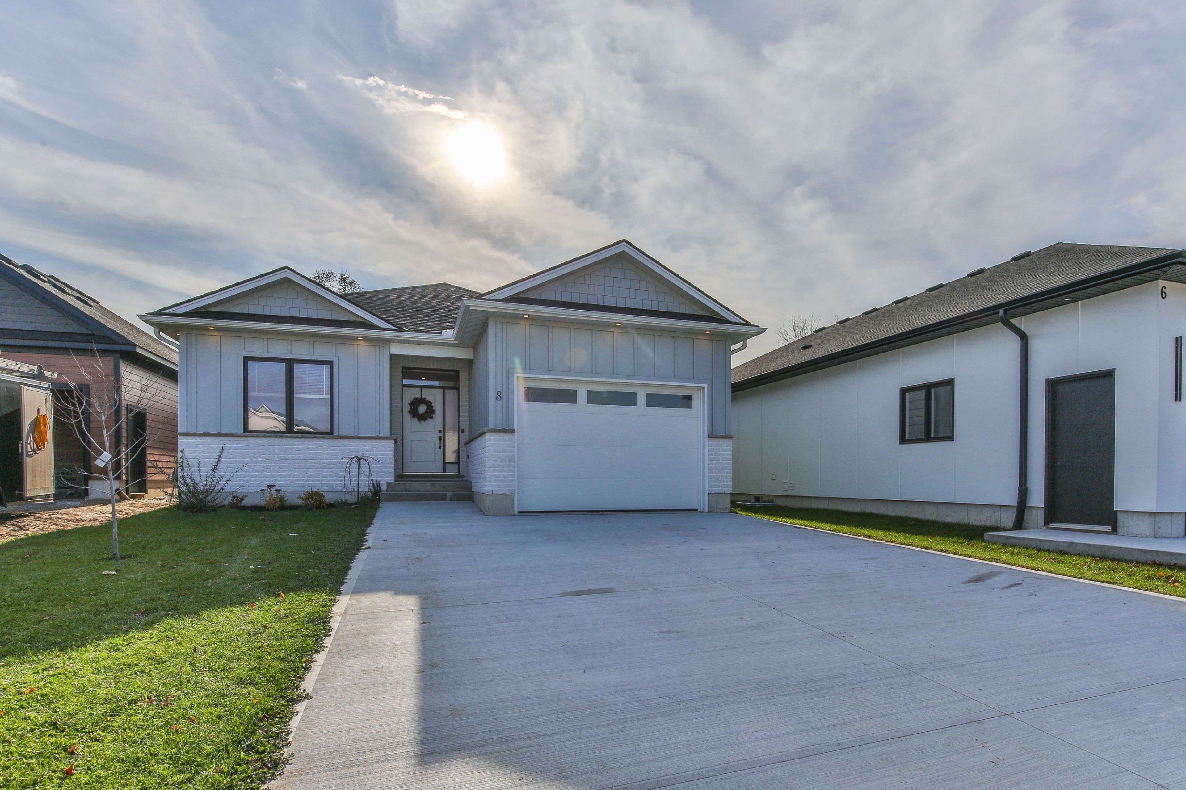 8 Charles CT, Bayham, ON N0J 1T0