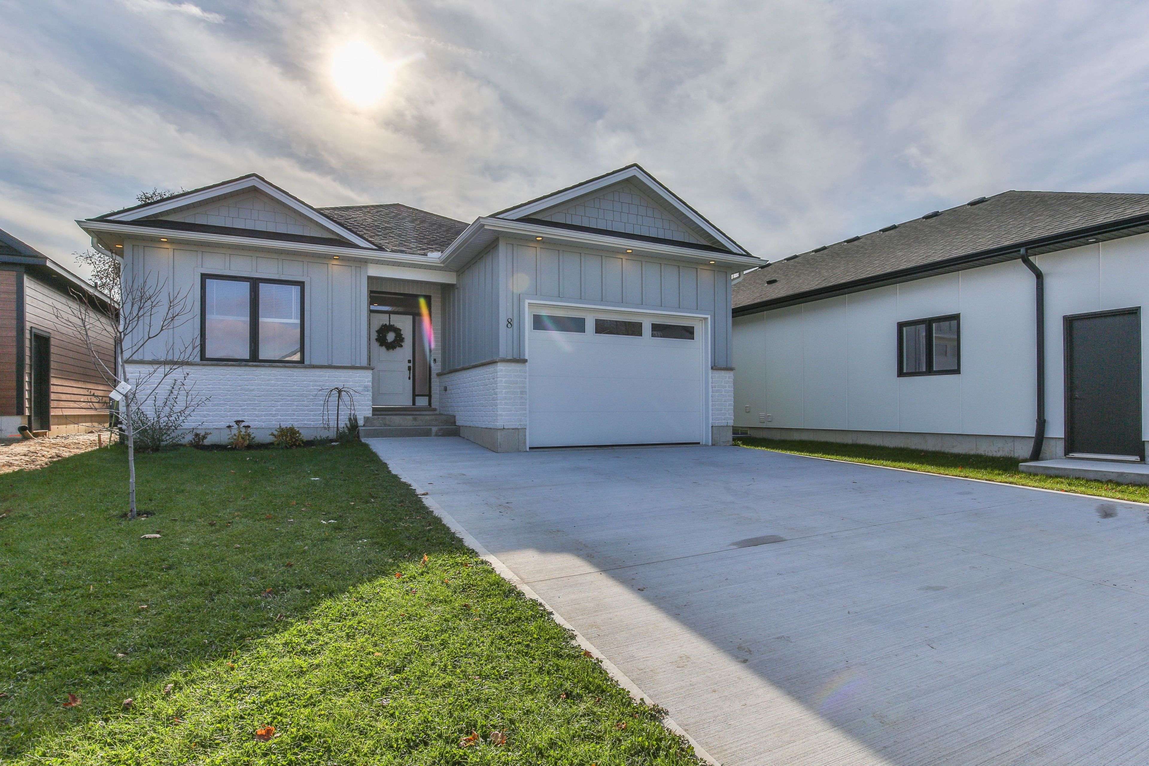 8 Charles CT, Bayham, ON N0J 1T0