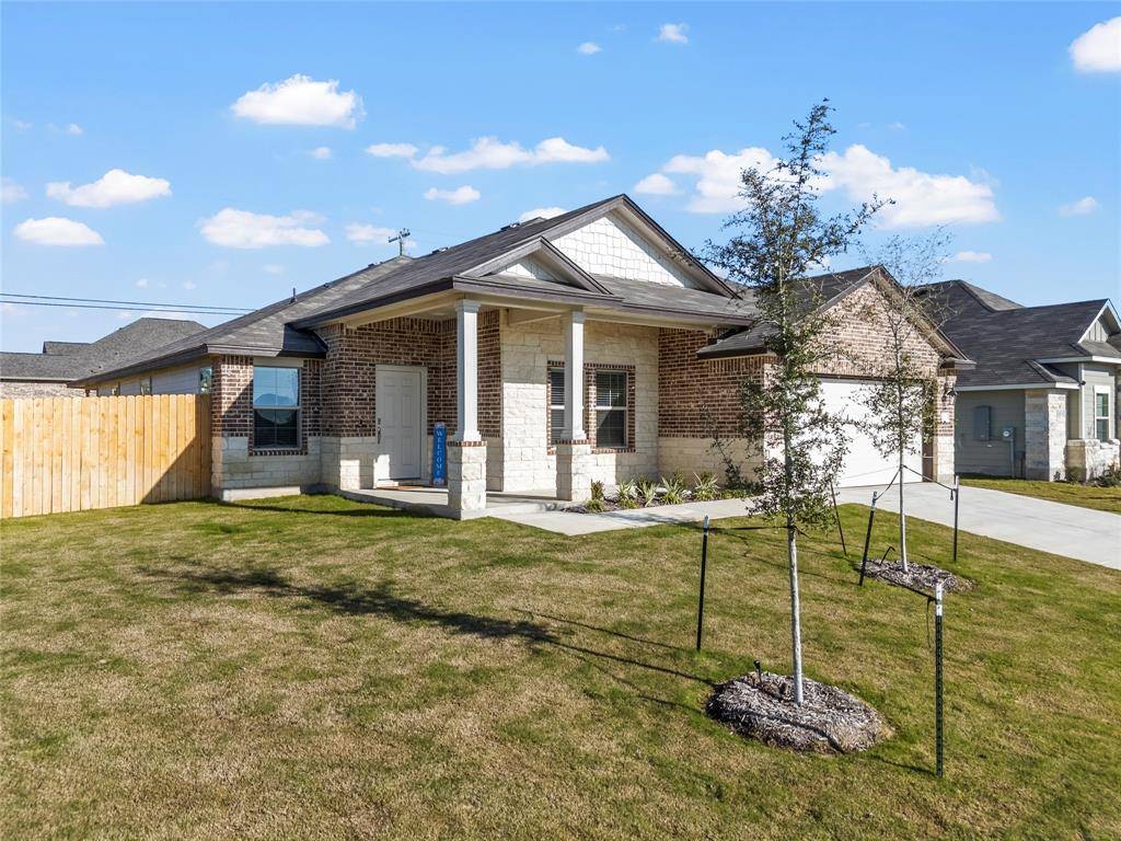 10761 Chesson Flats Drive, Waco, TX 76708
