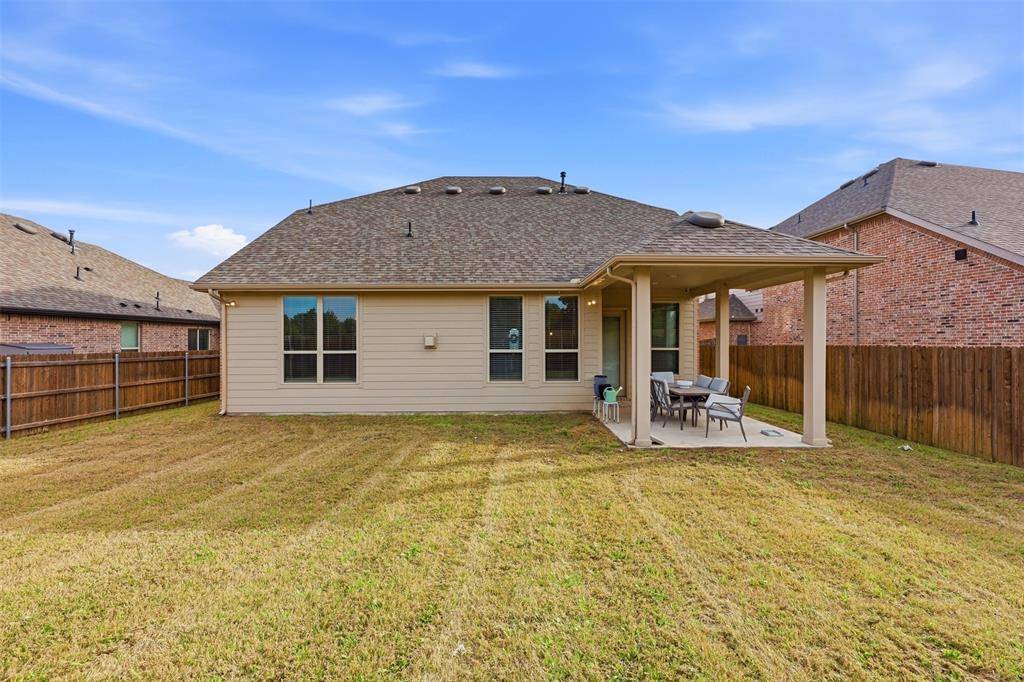 2352 High Plain Lane, Waxahachie, TX 75167