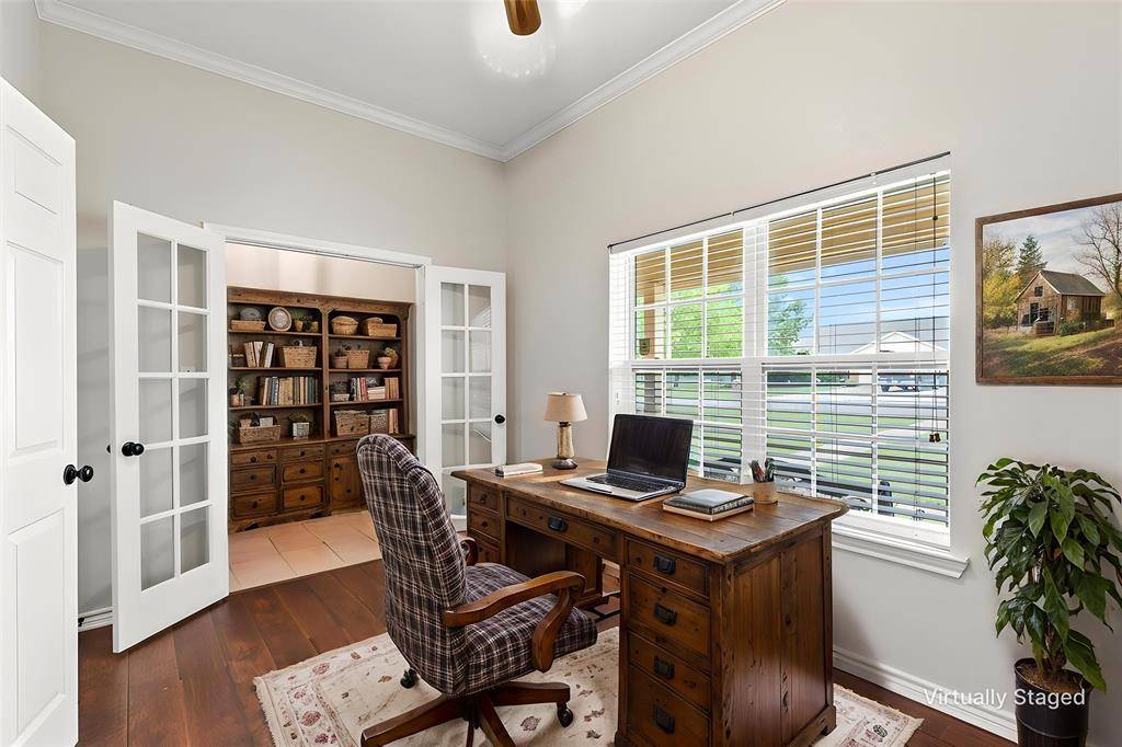 6581 Meadow Ridge Circle, Nevada, TX 75173