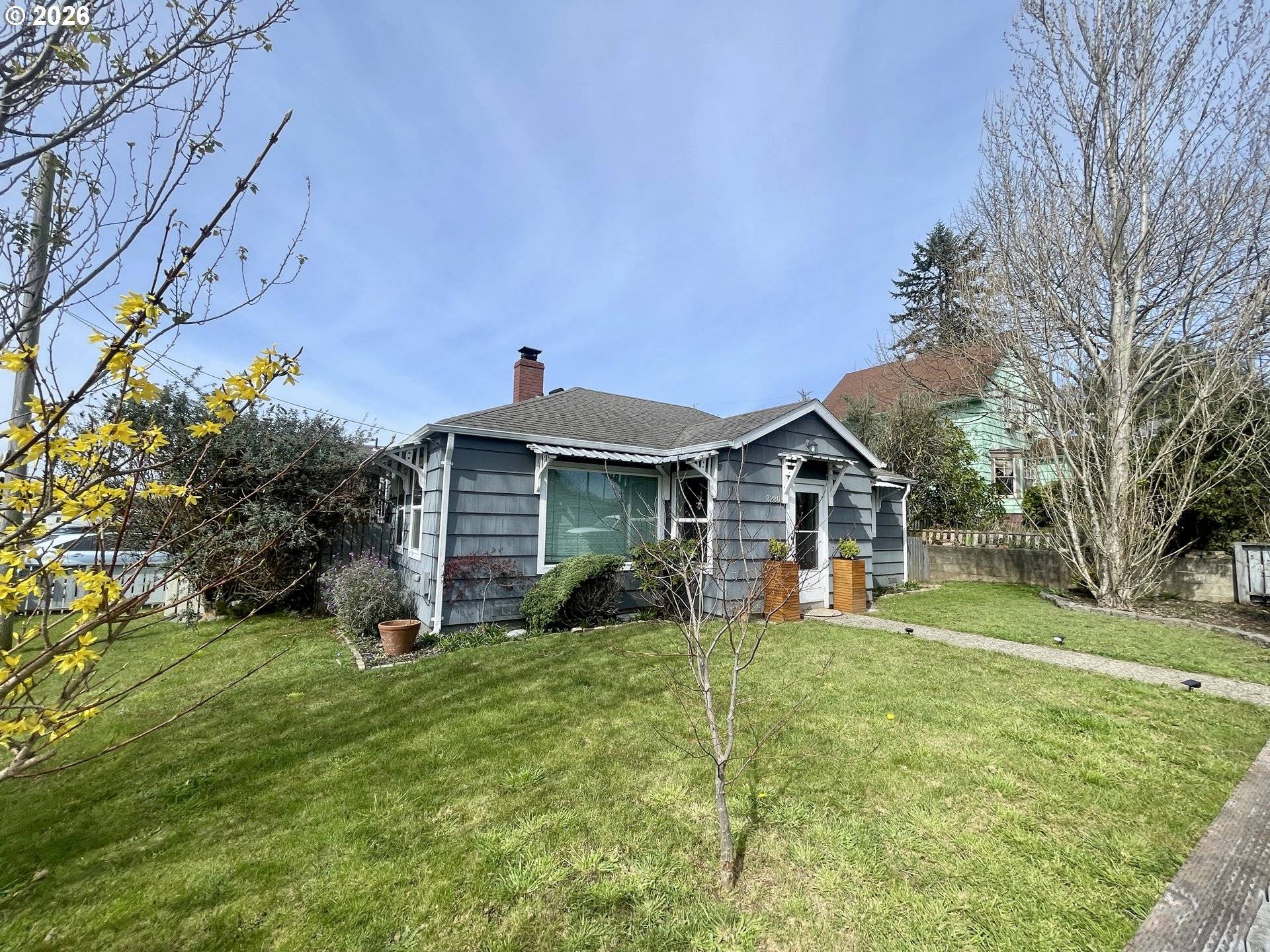 3280 SHERMAN AVE, North Bend, OR 97459