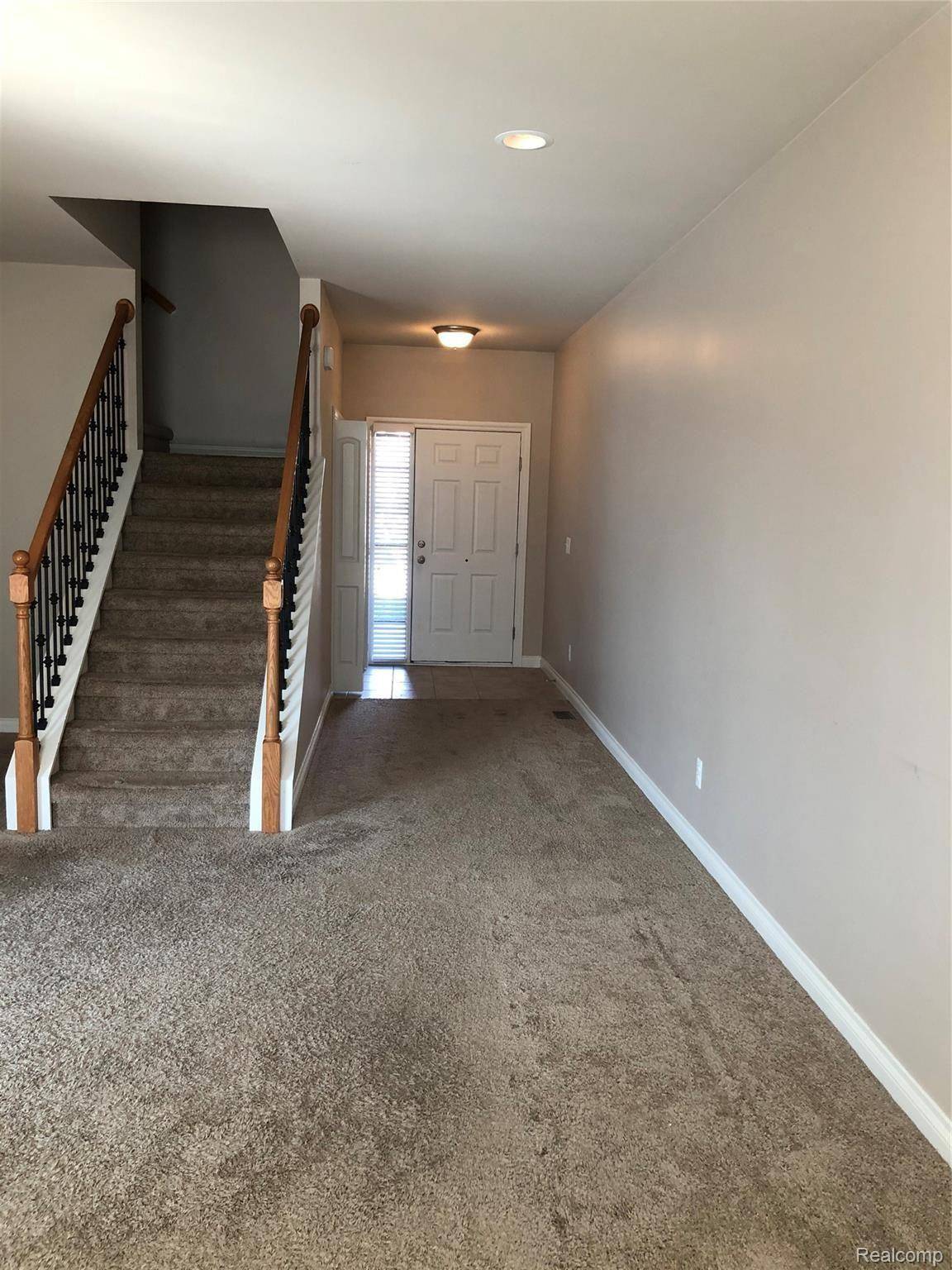 29126 TIMBER WOODS DR, Chesterfield Township, MI 48047