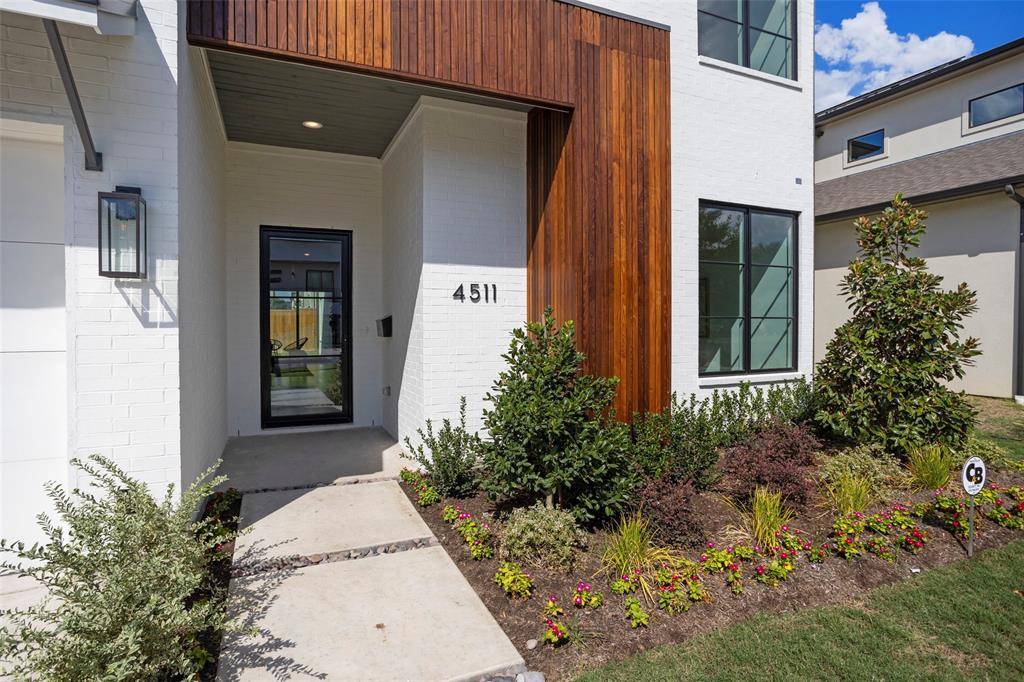4511 Cowan Avenue, Dallas, TX 75209