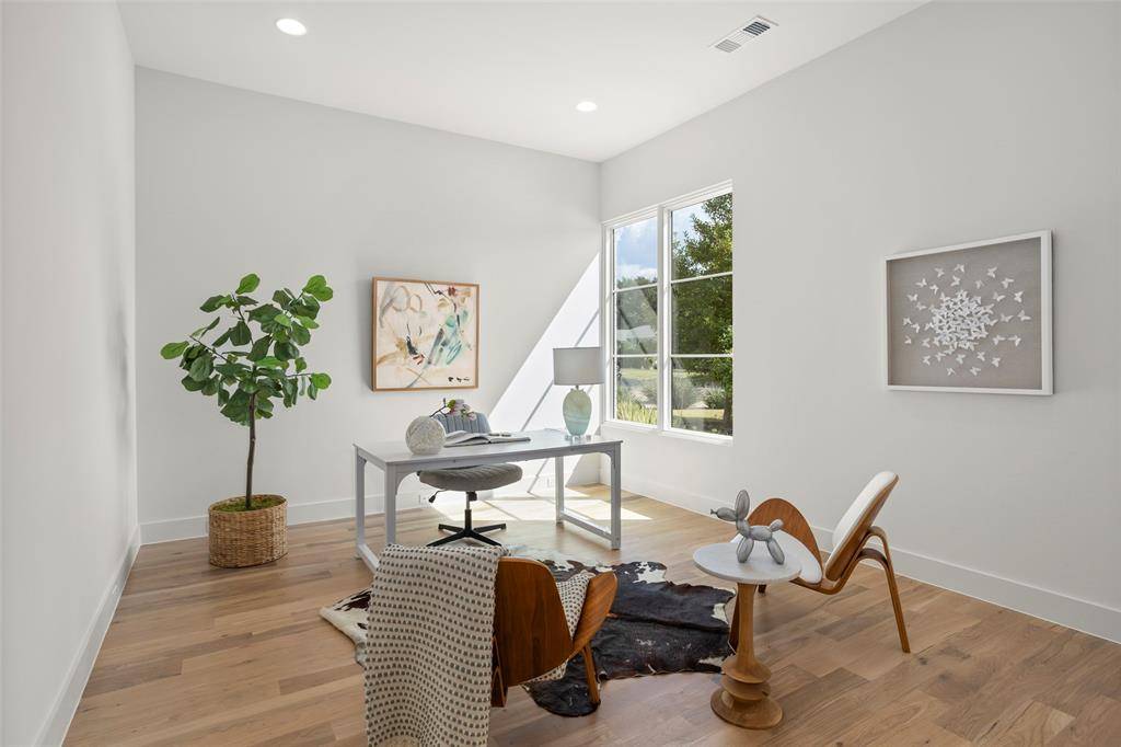 4511 Cowan Avenue, Dallas, TX 75209