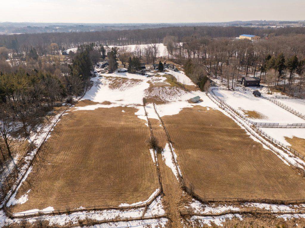 5502 16th Side Road, King, ON L0G 1T0