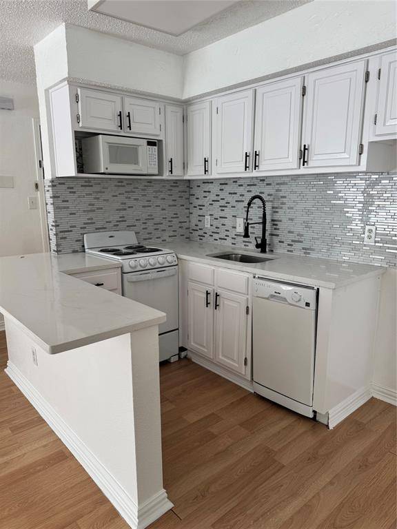 2300 Bamboo Drive #N306, Arlington, TX 76006