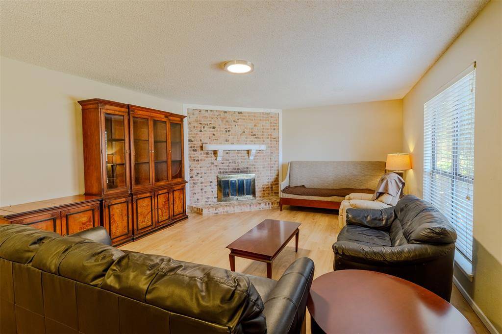 2614 Saint George Drive, Garland, TX 75044