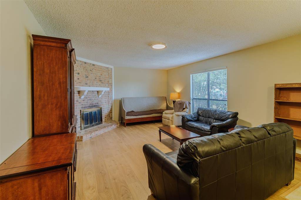 2614 Saint George Drive, Garland, TX 75044