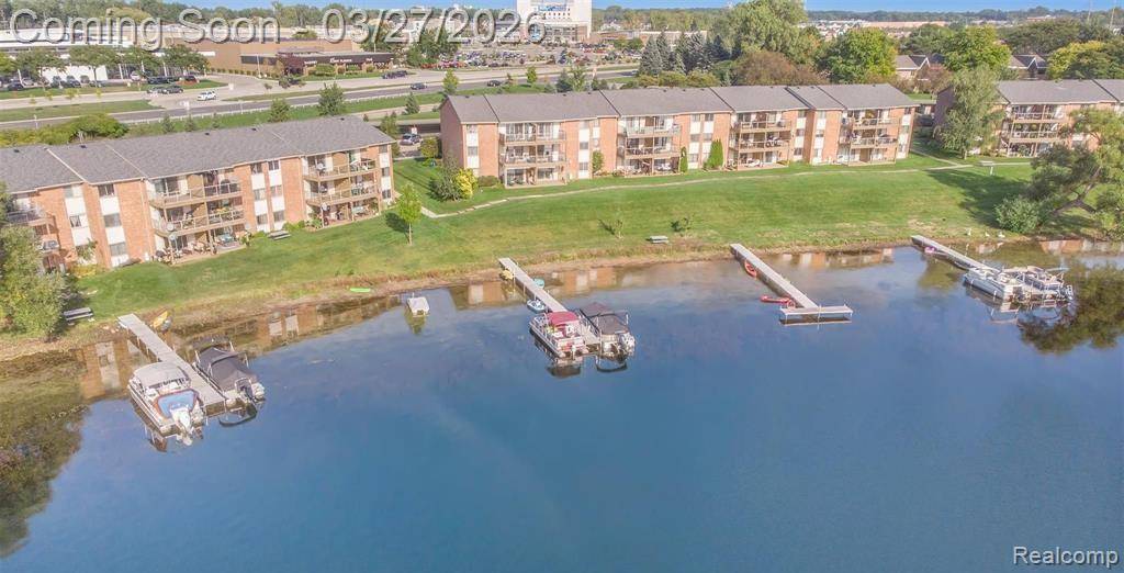 1932 Klingensmith RD, Bloomfield Hills, MI 48302