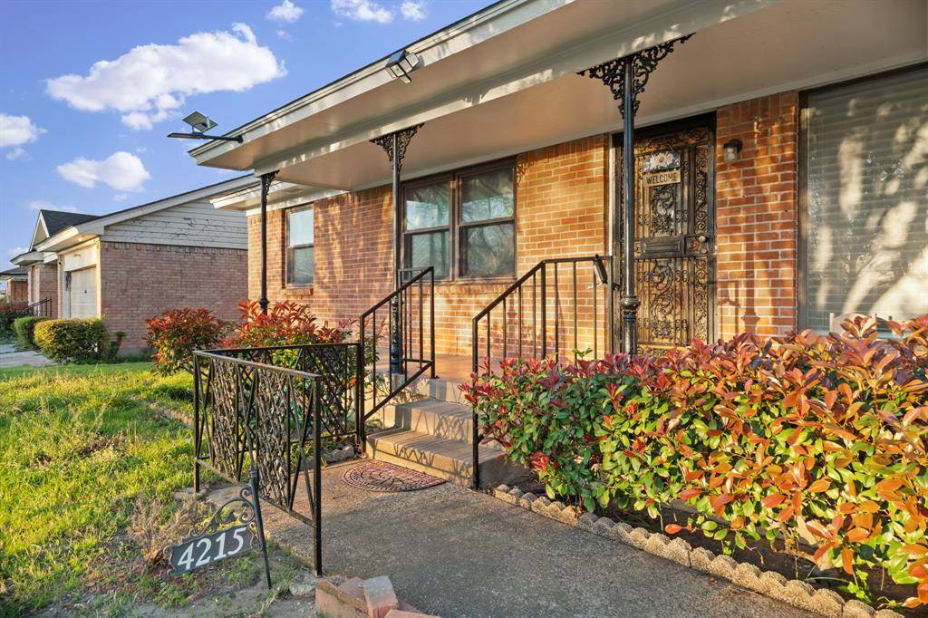 4215 Elk Horn Trail, Dallas, TX 75216