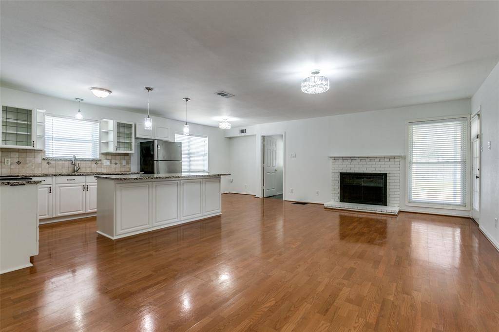 816 Sherwood Drive, Richardson, TX 75080