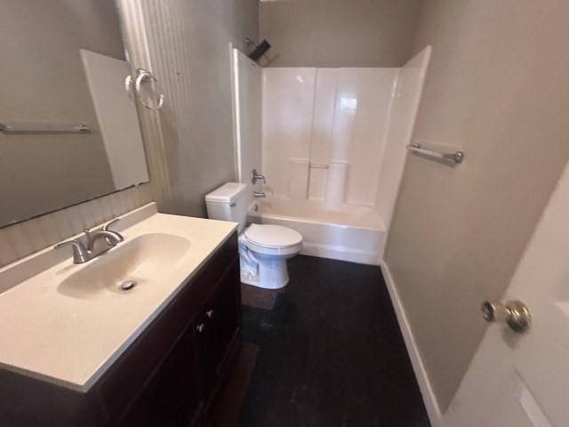 902 Simpson Street, Yoakum, TX 77995