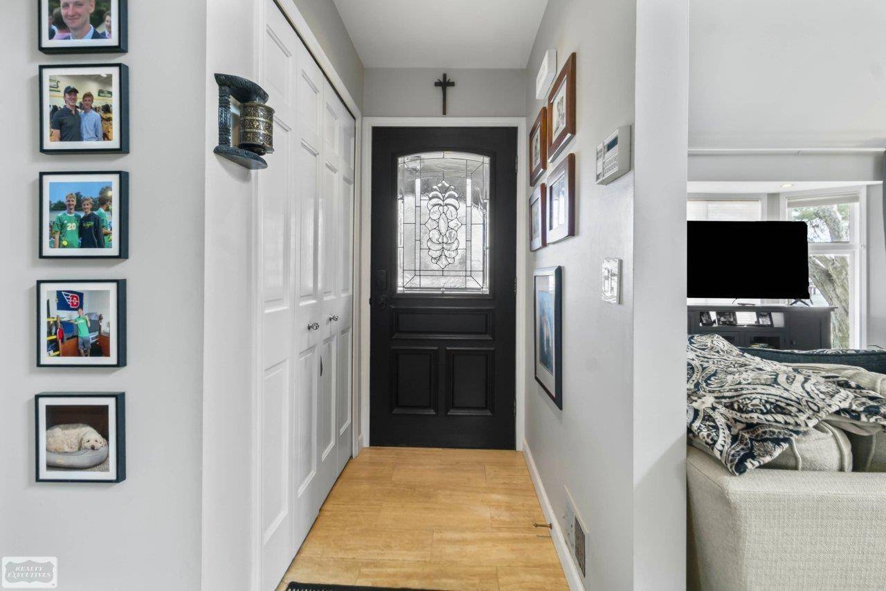 22592 Van ST, St Clair Shores, MI 48047