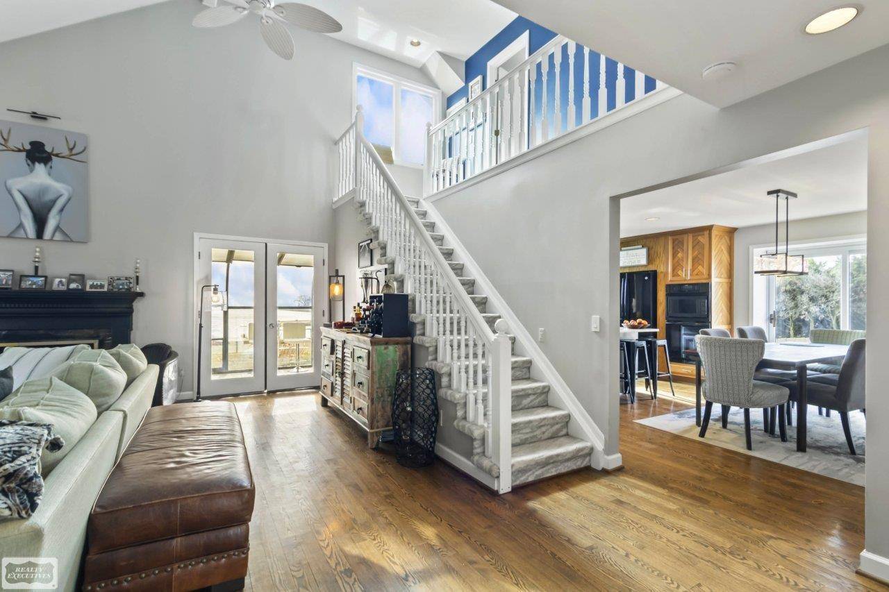 22592 Van ST, St Clair Shores, MI 48047