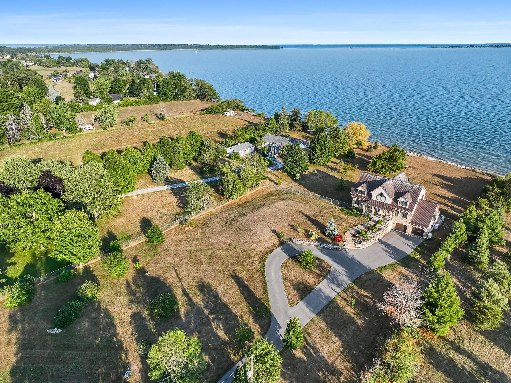 263 Lakeshore RD, Brighton, ON K0K 1H0